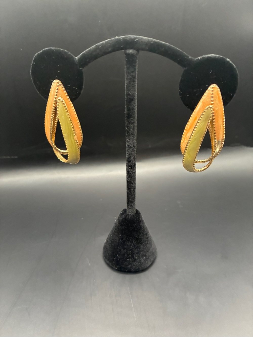 Vintage 80s Gold Green Peach-Pink Swirl Enamel Teardrop Loop Earrings Retro